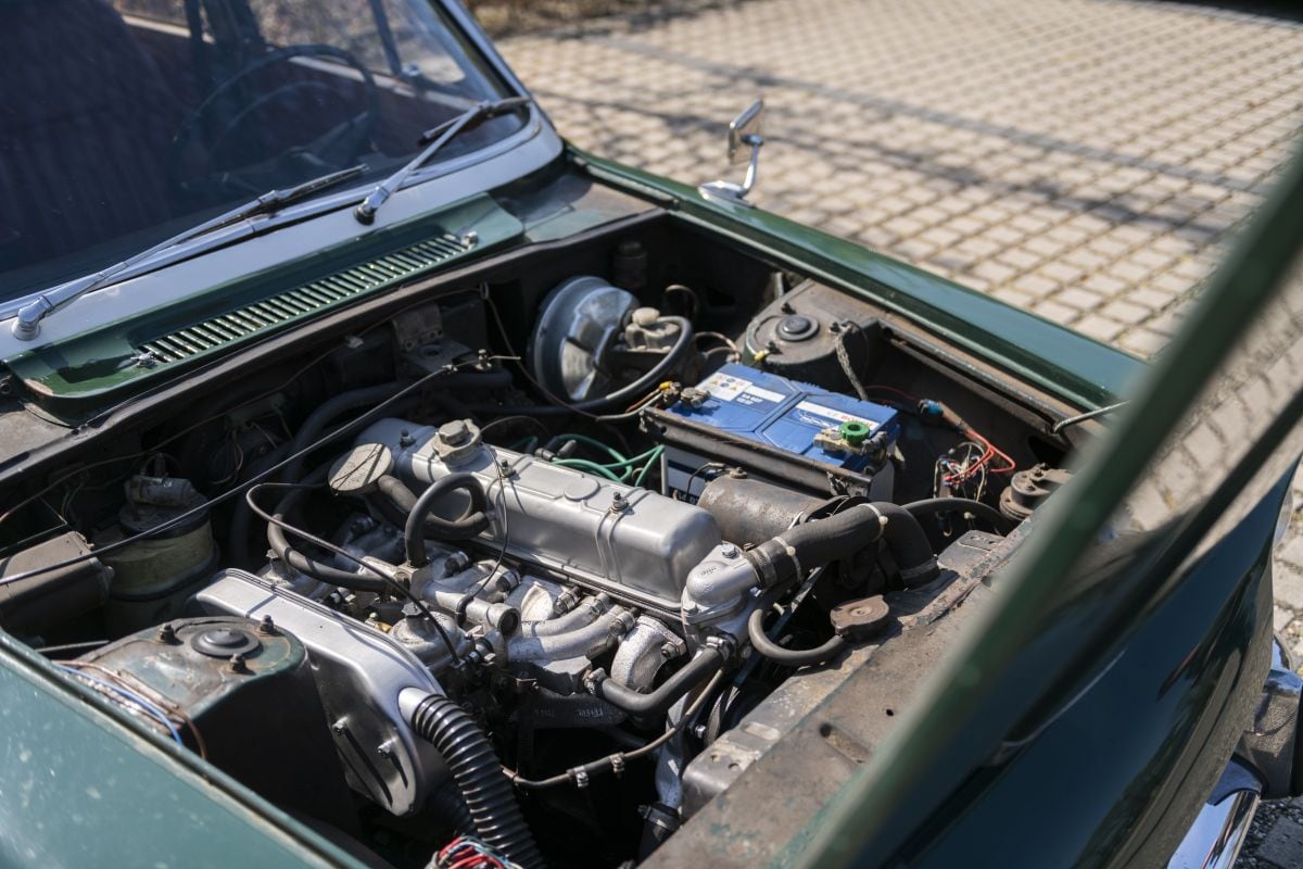 Triumph 2000