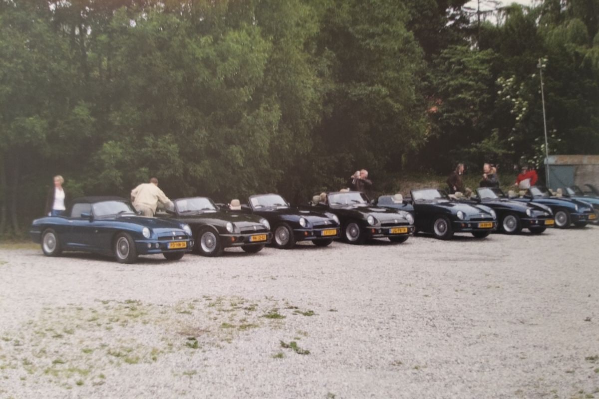 MG RV8 voor mijn leukste auto