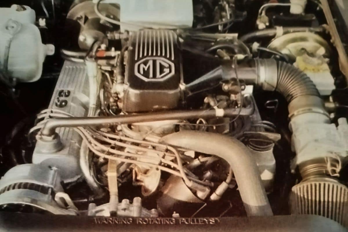 MG RV8 voor mijn leukste auto