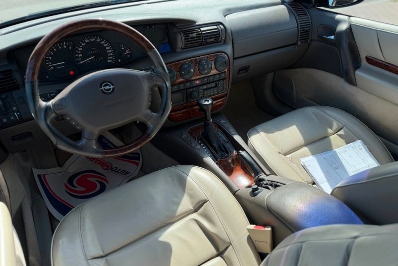 Opel Omega MV6