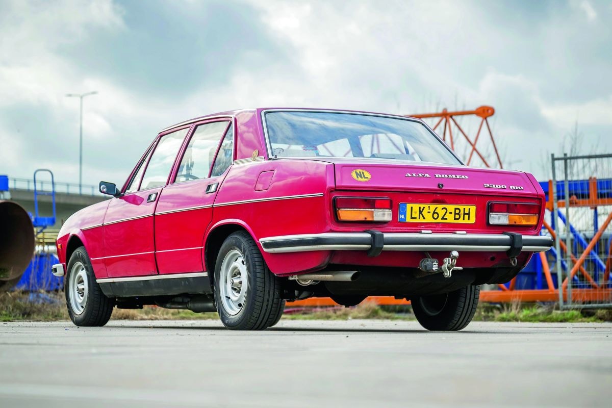 Alfa Romeo 2300 Rio
