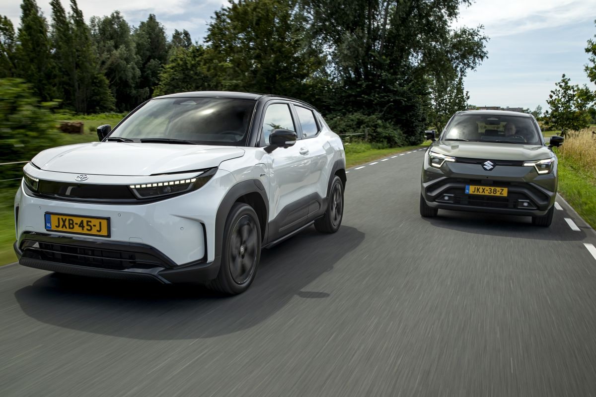 Suzuki e-Vitara vs Toyota Urban Cruiser