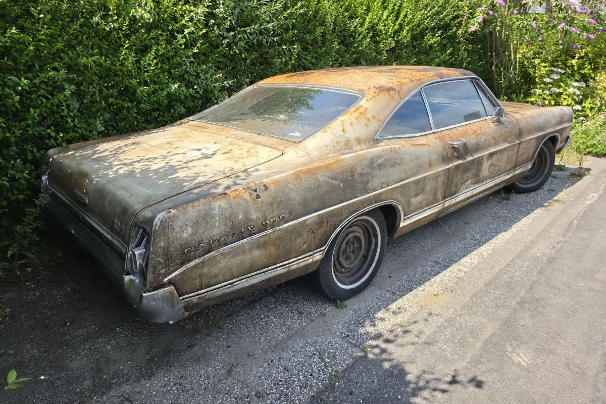 Ford Galaxie