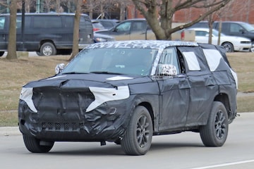 Jeep Grand Cherokee spyshots