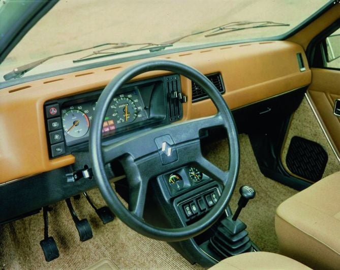 Renault 14