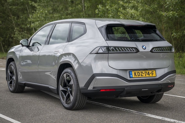 BMW iX3