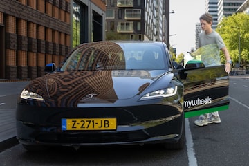 MyWheels Tesla FSD deelauto