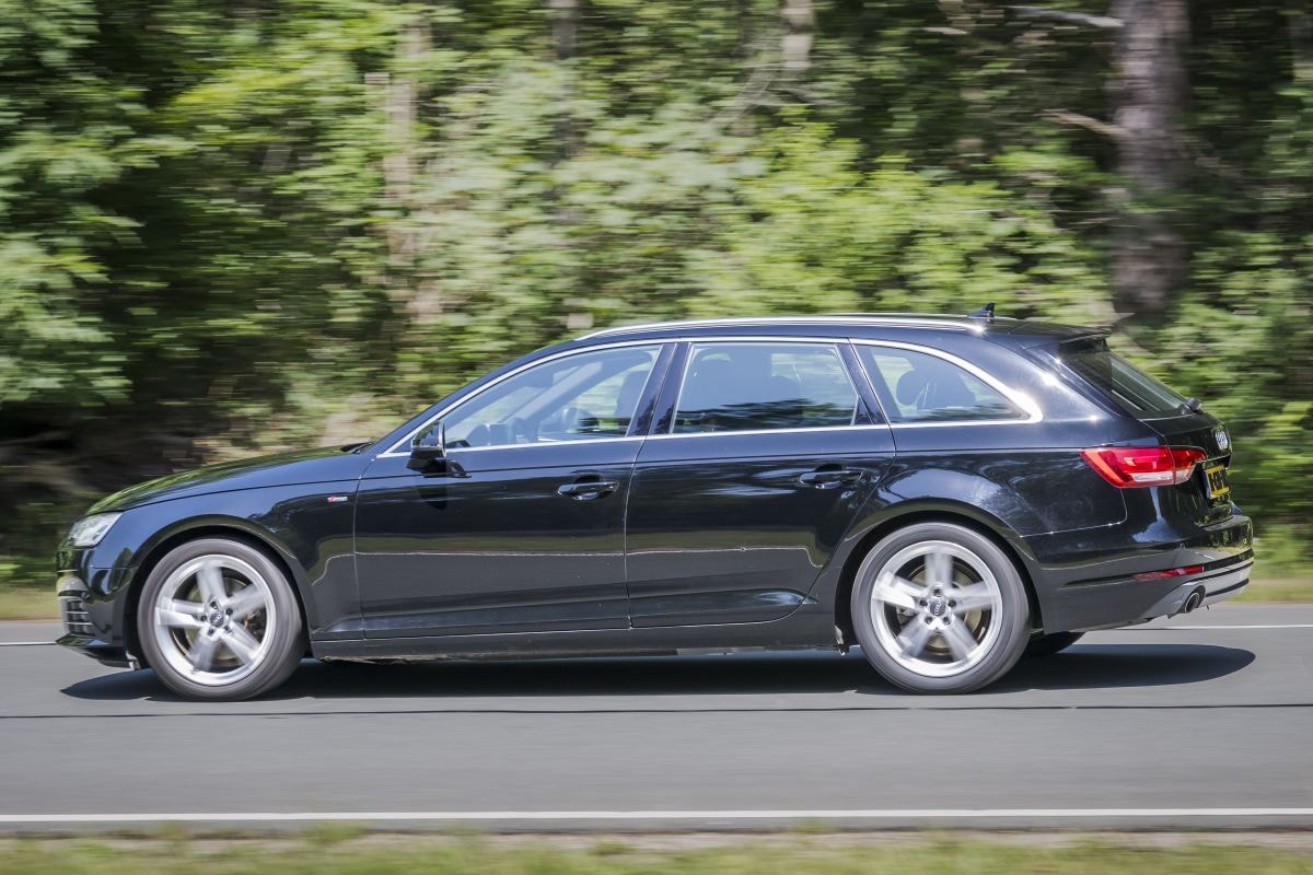 Audi A4 Avant in klokje rond