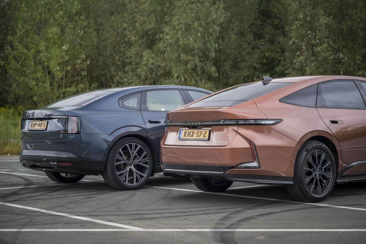 Lexus ES500e vs Volvo ES90