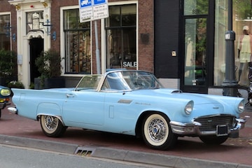 Ford Thunderbird
