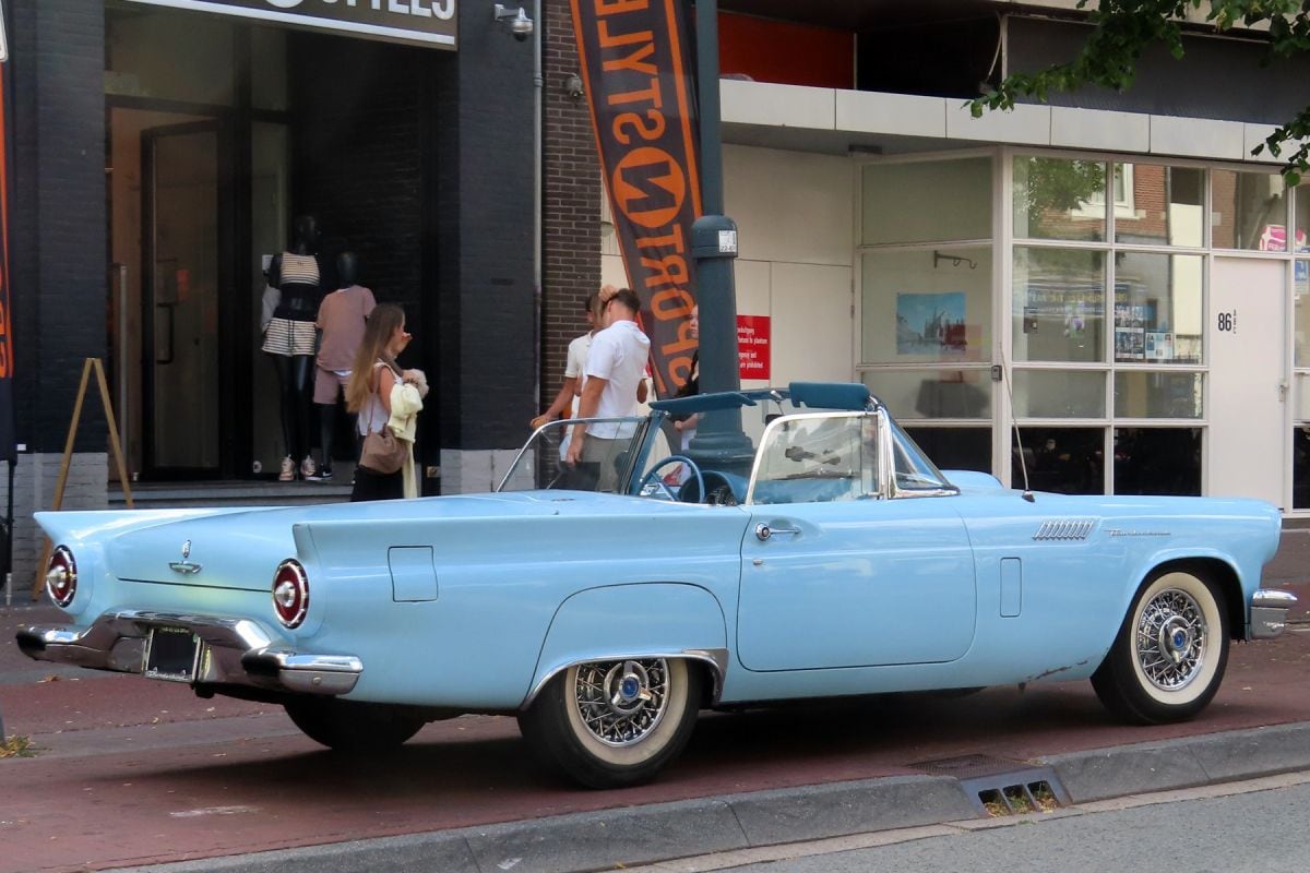 Ford Thunderbird