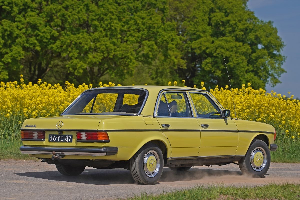 Mercedes 200 D W123 reportage