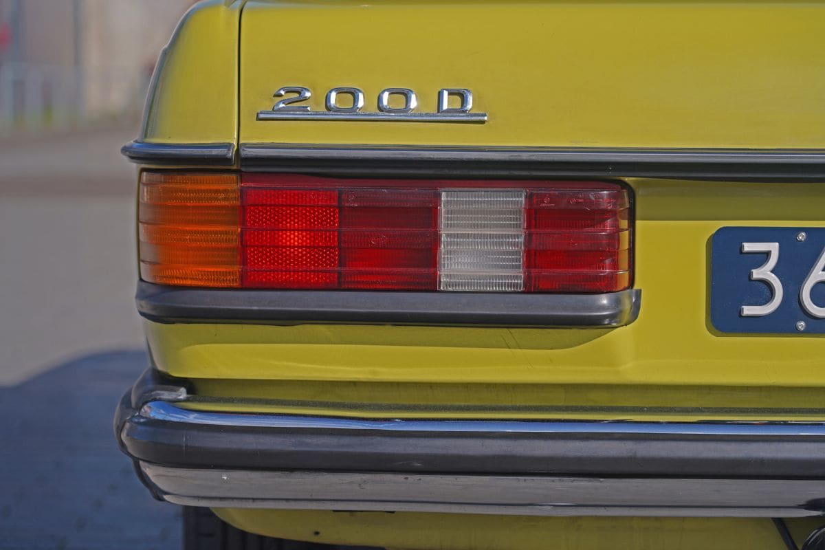 Mercedes 200 D W123 reportage