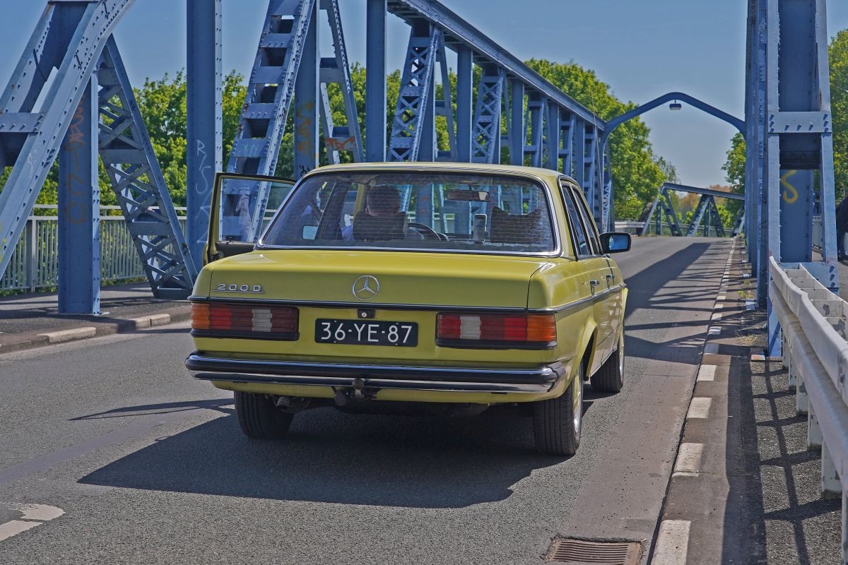 Mercedes 200 D W123 reportage