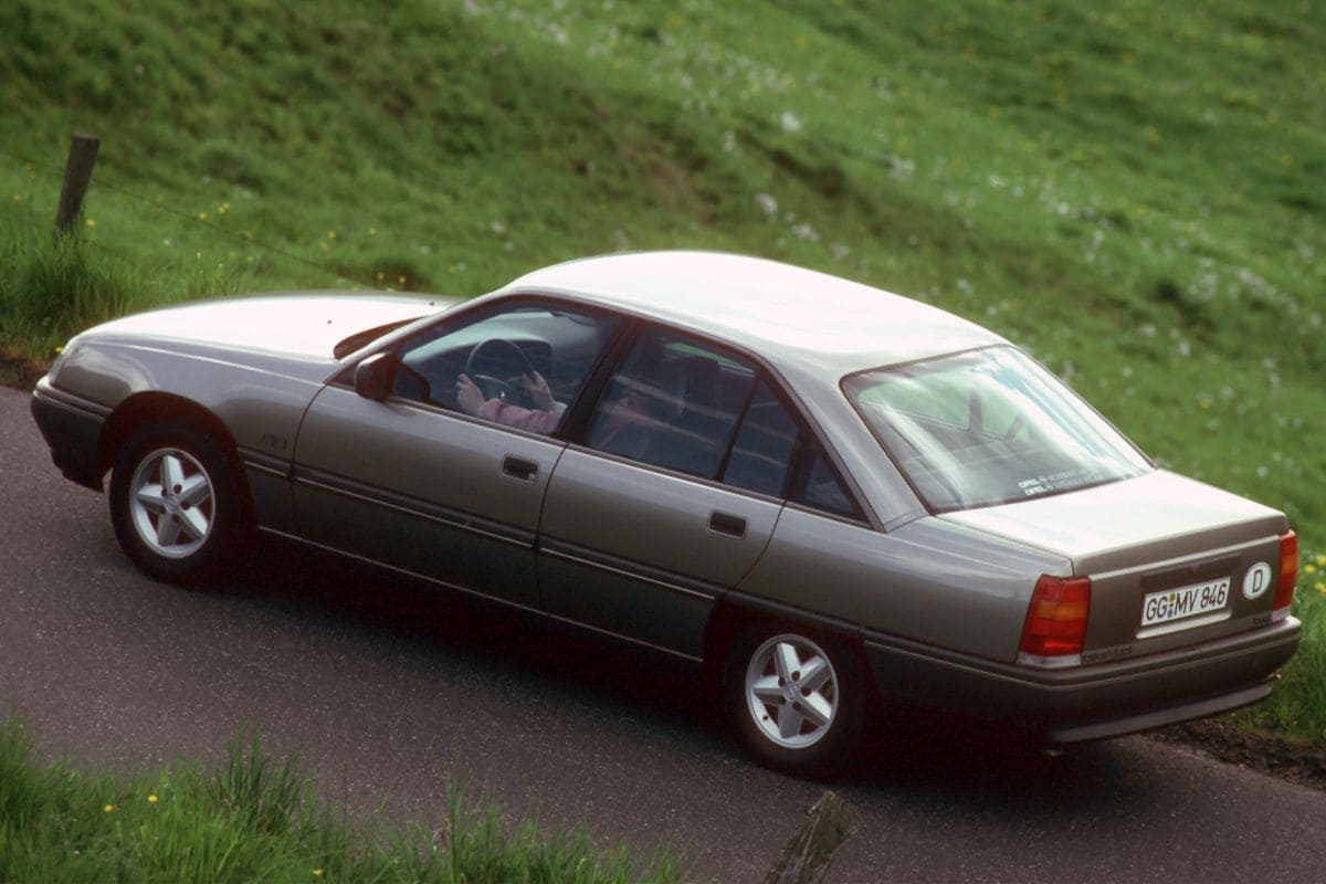 Opel Omega A