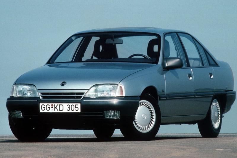 Een van laatste klassieke grote Opels wordt 40: Omega A 1986-1994