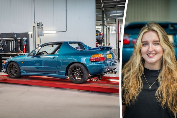 Honda CRX del Sol in klokje rond