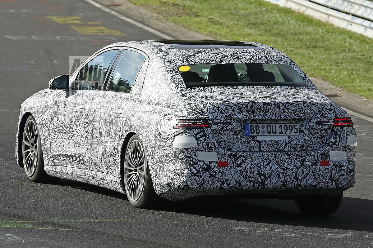 Spyshots elektrische Mercedes-Benz E-klasse