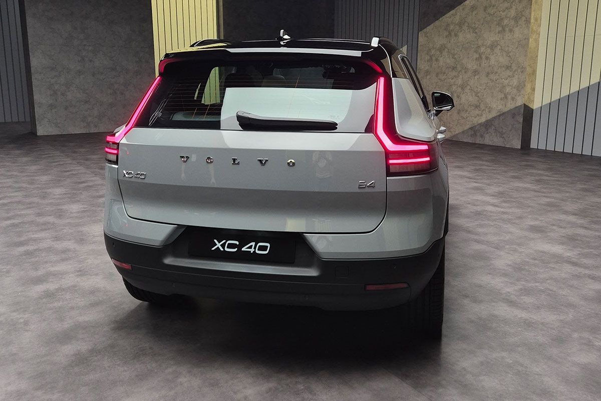 Volvo xc40 | ex40 restyling 2 (2026)