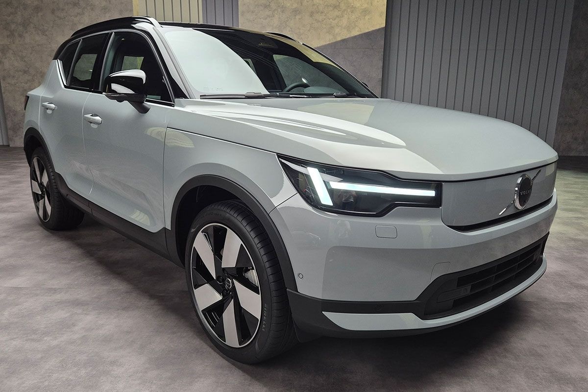Volvo ex40 facelift xc40 embargo tot 10-9-2026
