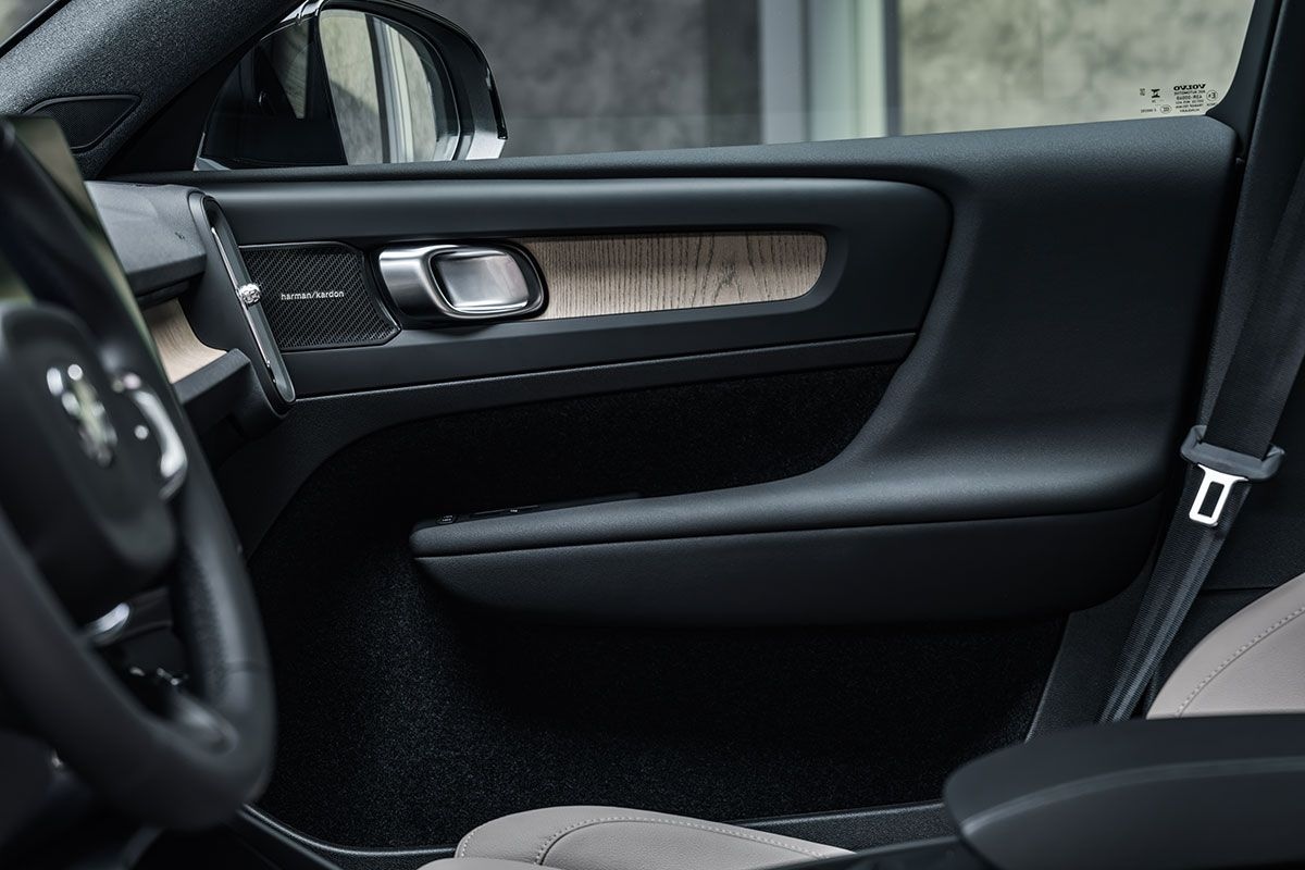 Volvo xc40 | ex40 restyling 2 (2026)