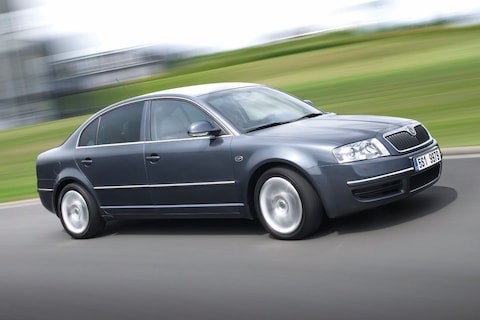 Skoda Superb viert jubileum: van vreemde eend tot bekende ruimtereus