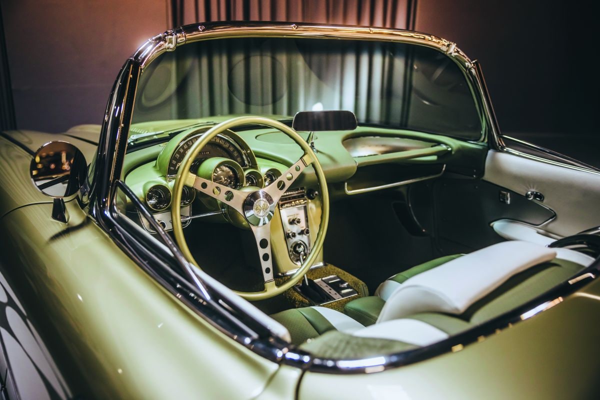 Auto's door en voor vrouwen