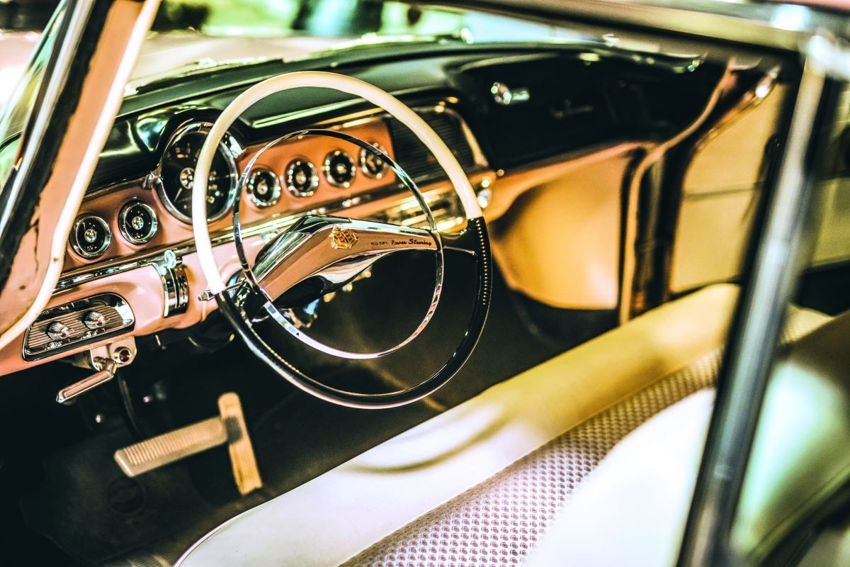 Auto's door en voor vrouwen