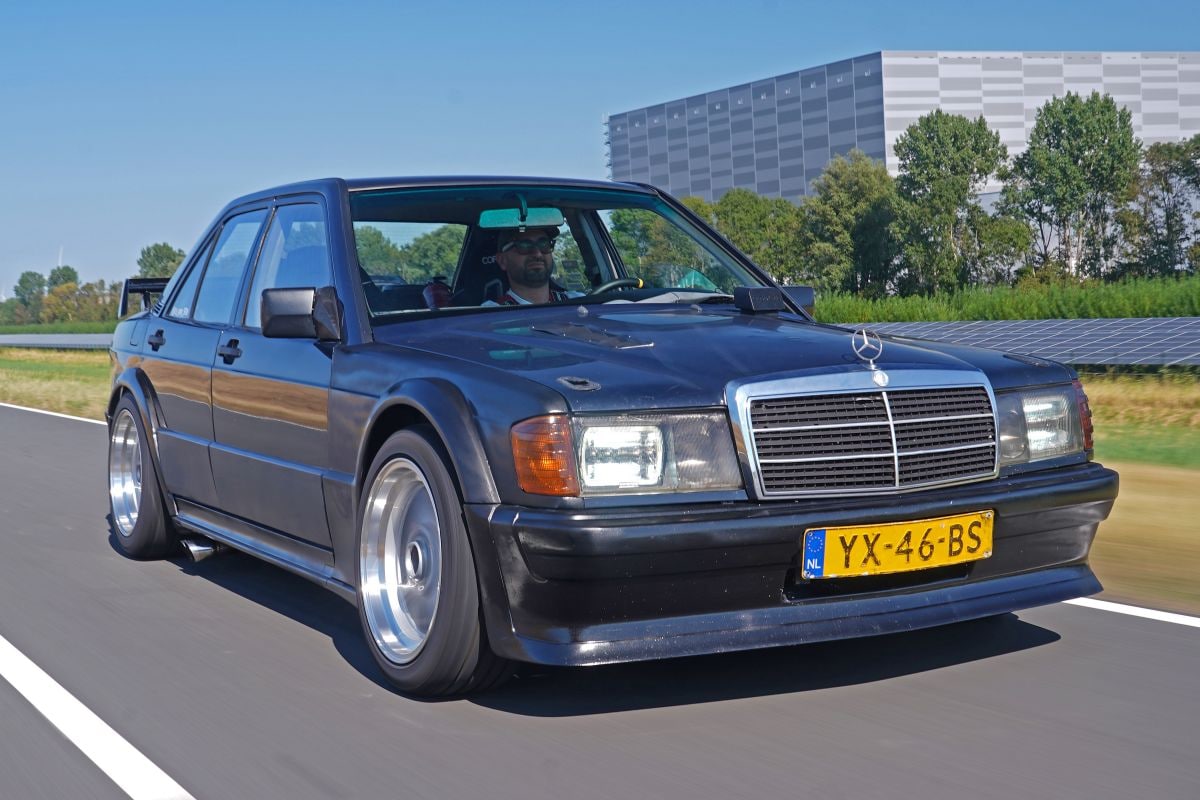 Mercedes 190 met Corvette motor