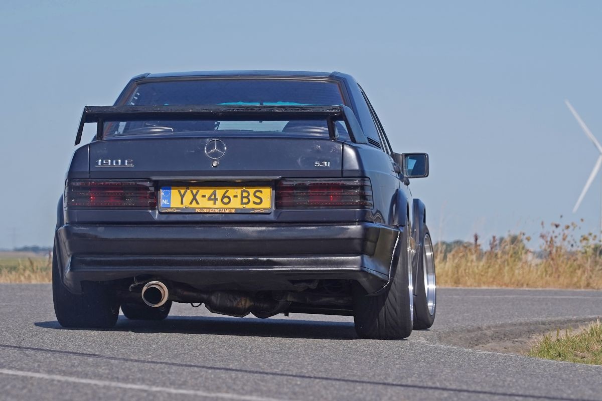 Mercedes 190 met Corvette motor