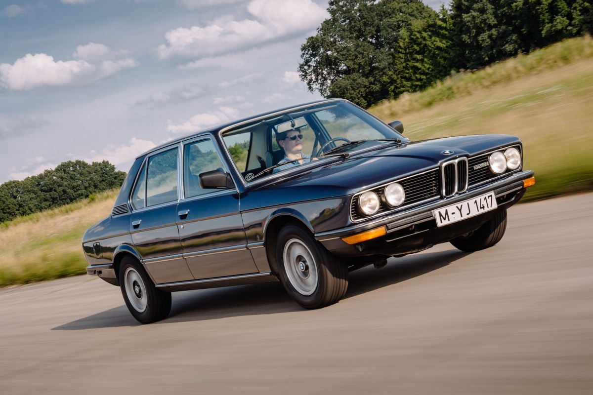 BMW 528i E12