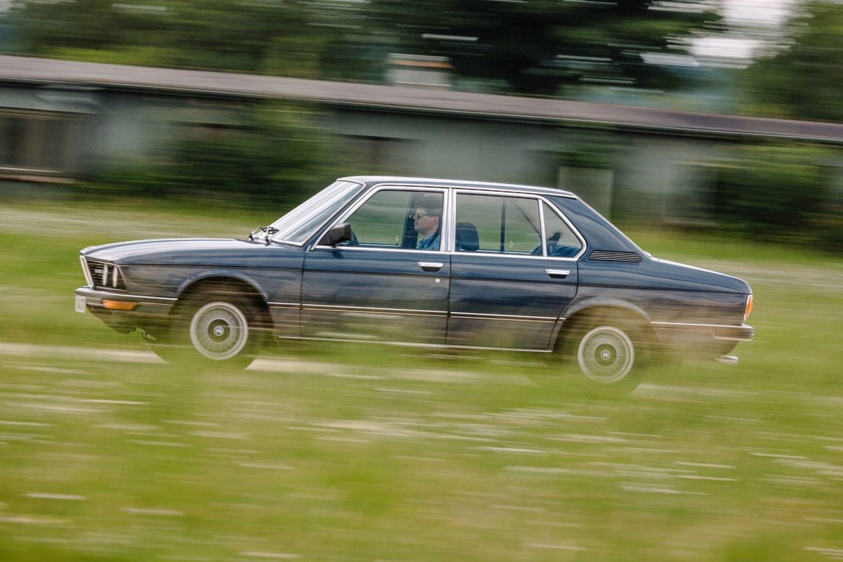 BMW 528i E12