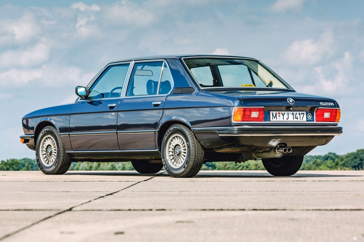 BMW 528i E12