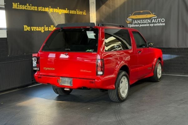 GMC Typhoon