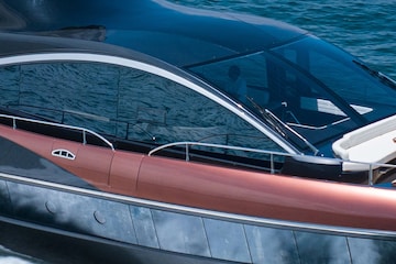 Lexus LY 680