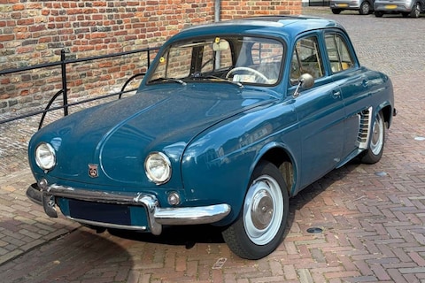 Deze Renault Dauphine is al bizar lang bij dezelfde eigenaar - In het wild