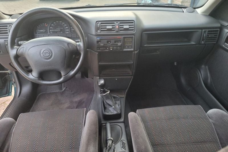 Opel Vectra