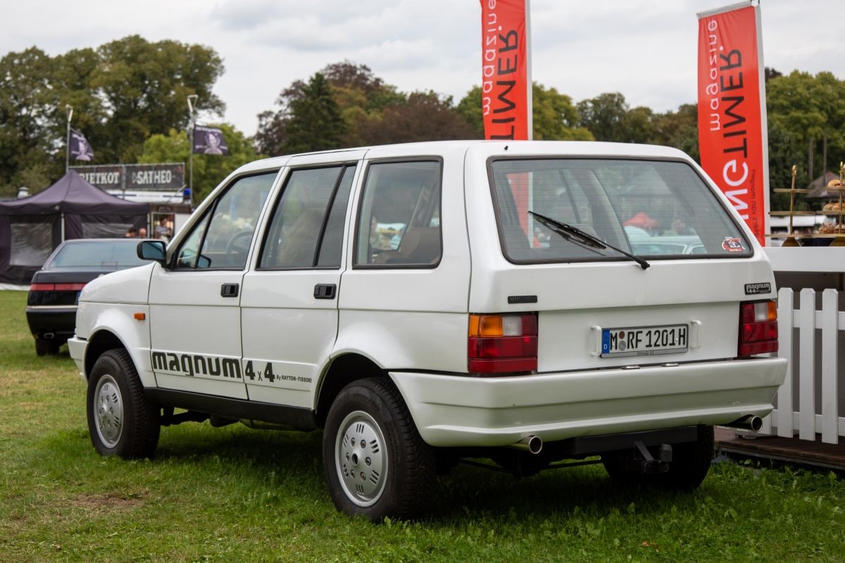 Rayton-Fissore Magnum 4x4