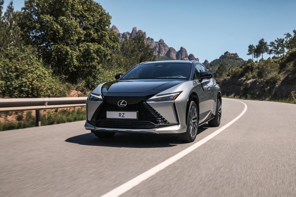 Lexus Advertorial (ON-119074)