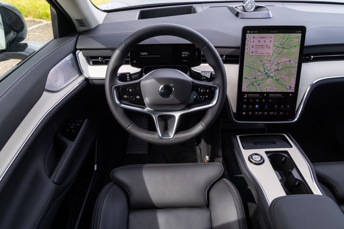 Volvo EX90