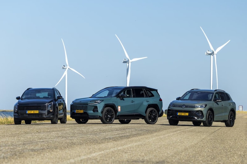 Hybridepionier Toyota troeft met de RAV4 de Volkswagen Tiguan en Kia Sportage af