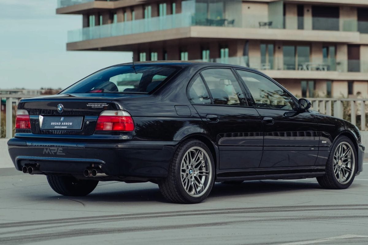 Unieke BMW M5 met W10 motor Volkswagen
