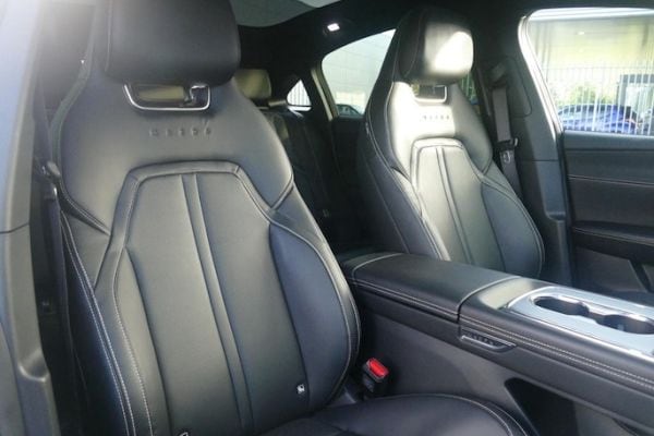 elektrische auto's laag, gestroomlijnd gebruikt occasions
