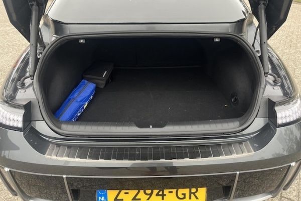 elektrische auto's laag, gestroomlijnd gebruikt occasions