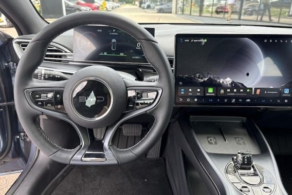 elektrische auto's laag, gestroomlijnd gebruikt occasions