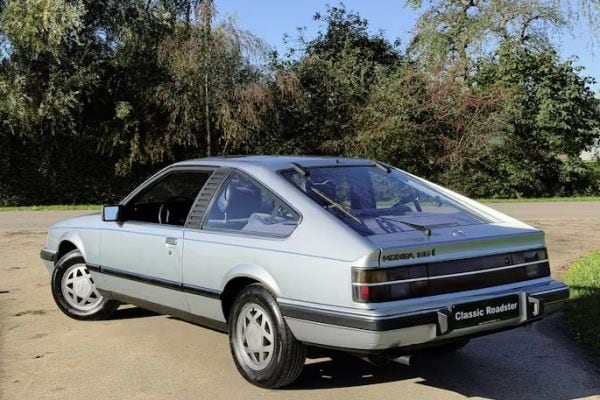 Voor €10.000 biedt deze grote coupé een Opel-beleving die we al 40 jaar niet meer kennen