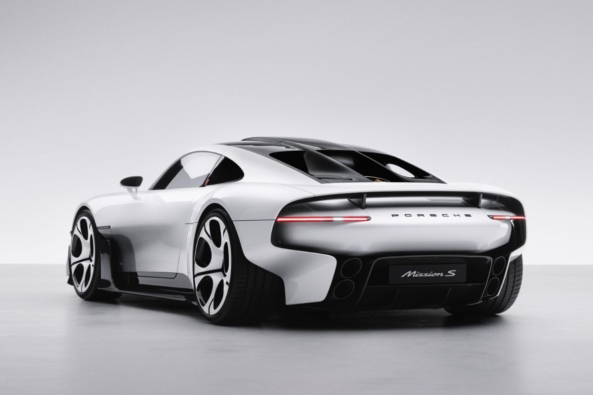 Porsche Mission S