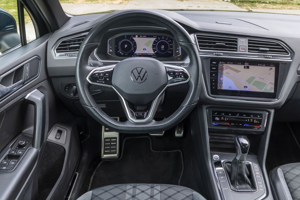 dashboard vw tiguan occie triotest suv's