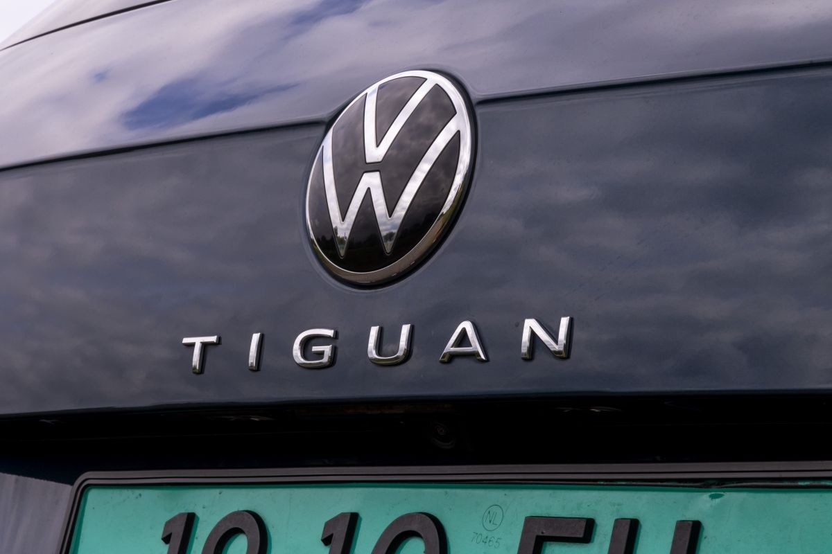 detail volkswagen tiguan merkembleem