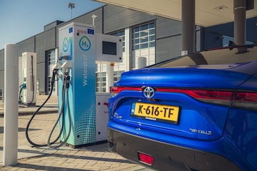 Toyota Mirai waterstof tanken